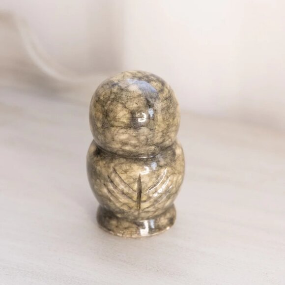 Vintage Medium Grey Cream Alabaster Owl Figurine - Picture 5 of 5